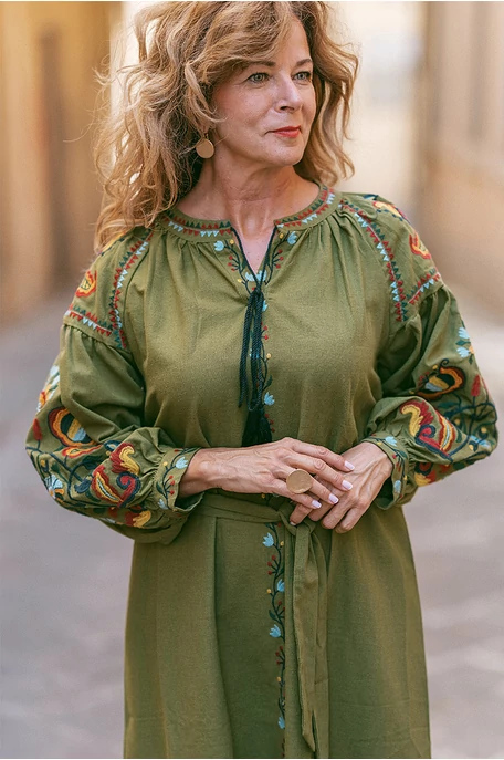 Ruha hímzéssel