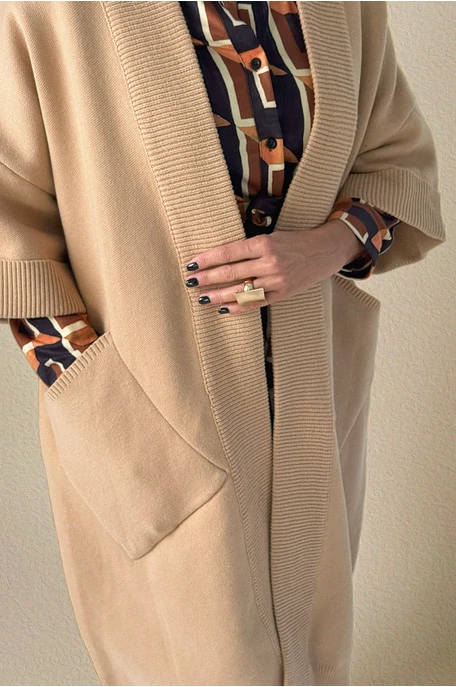 Hosszú kötött kabát