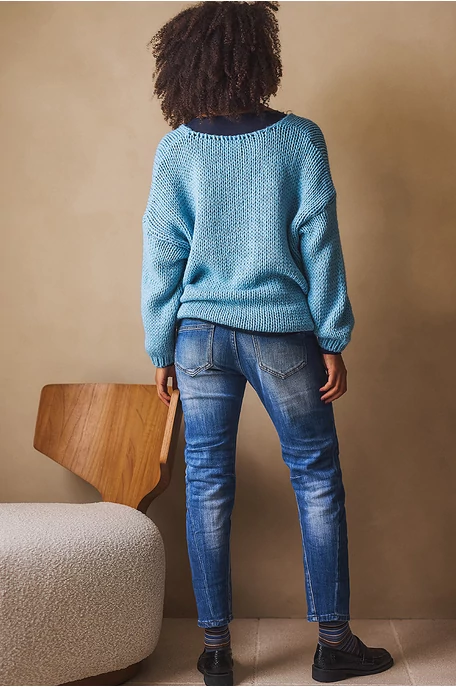 Színes kötött pulóver