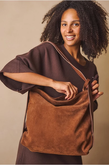 Háton is viselhető táska