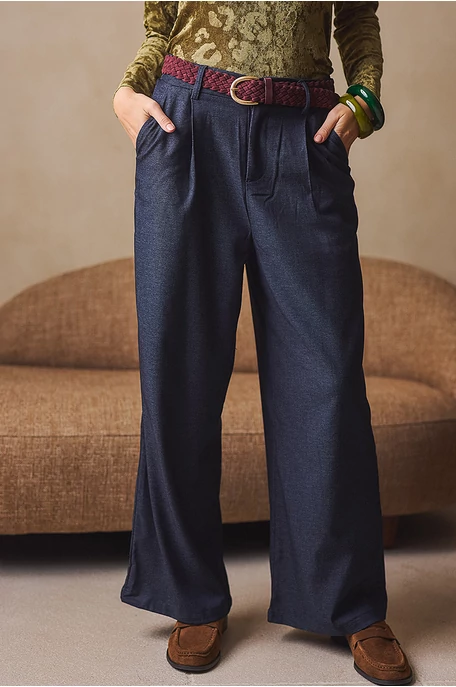 Nadrág bő szárral