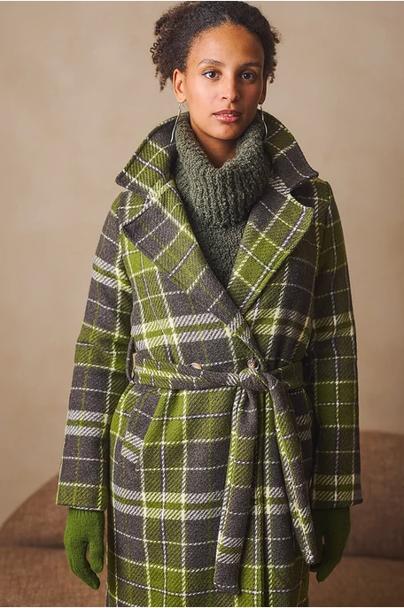 Kockás hosszú szövetkabát