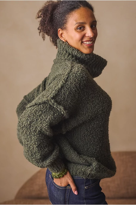 Buklé garbós pulóver