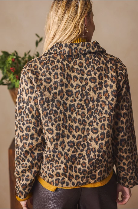 Állatmintás kabát gyapjúval