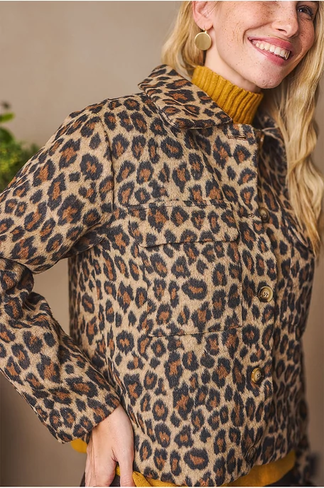 Állatmintás kabát gyapjúval