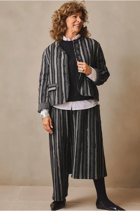 Avantgard nadrágszoknya