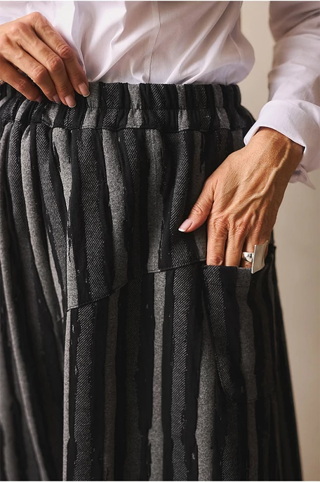 Avantgard nadrágszoknya