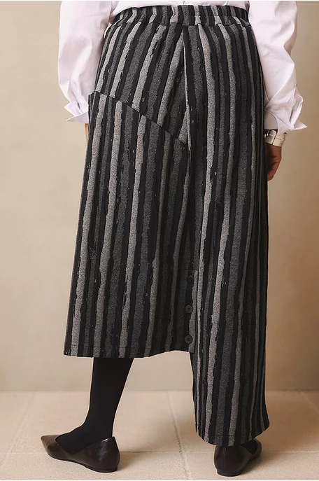 Avantgard nadrágszoknya