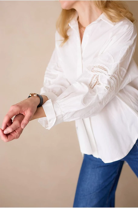 Blúz madeirás ujjal