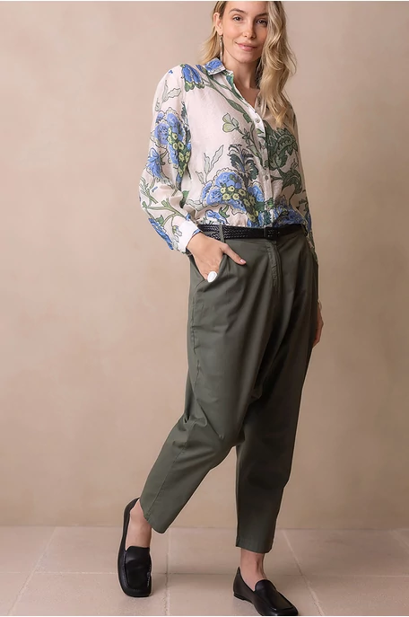 Ülepes vászon nadrág