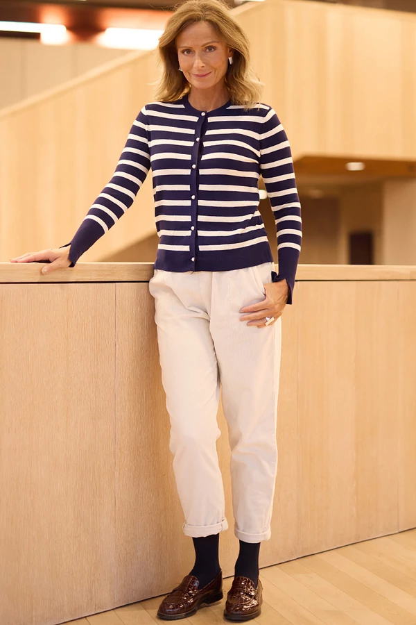 Kordbársony nadrág övvel Kordbársony nadrág övvel