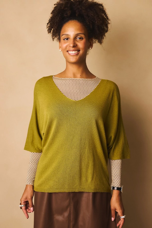 V nyakú hurkolt felső V nyakú hurkolt felső