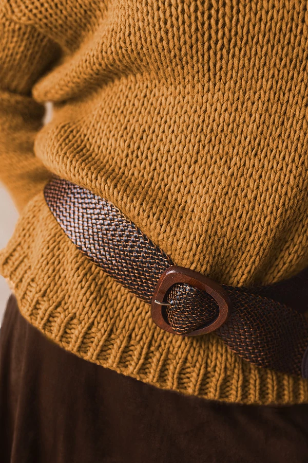 Rattan öv fa csattal Rattan öv fa csattal
