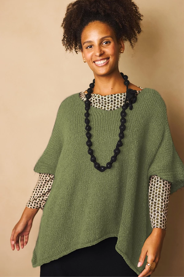 Oversize poncsó pulóver Oversize poncsó pulóver