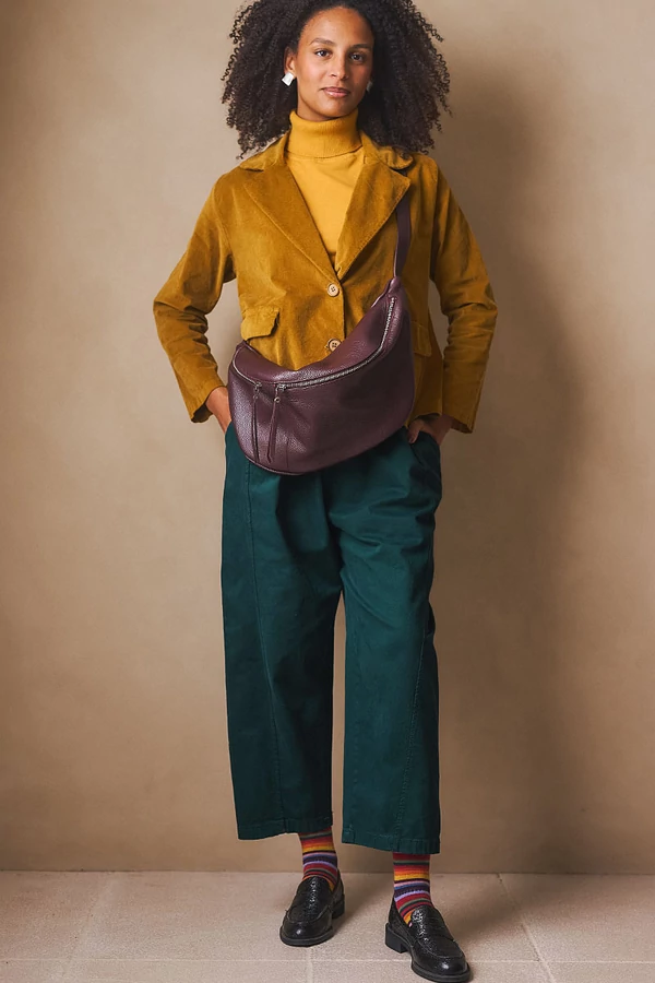 Nadrág övvel Nadrág övvel