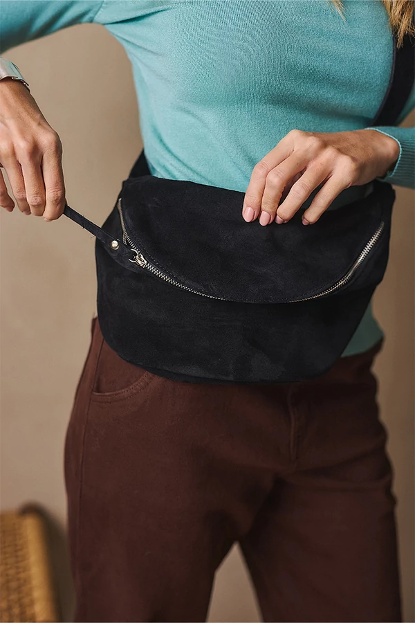 Velúr övtáska Velúr övtáska