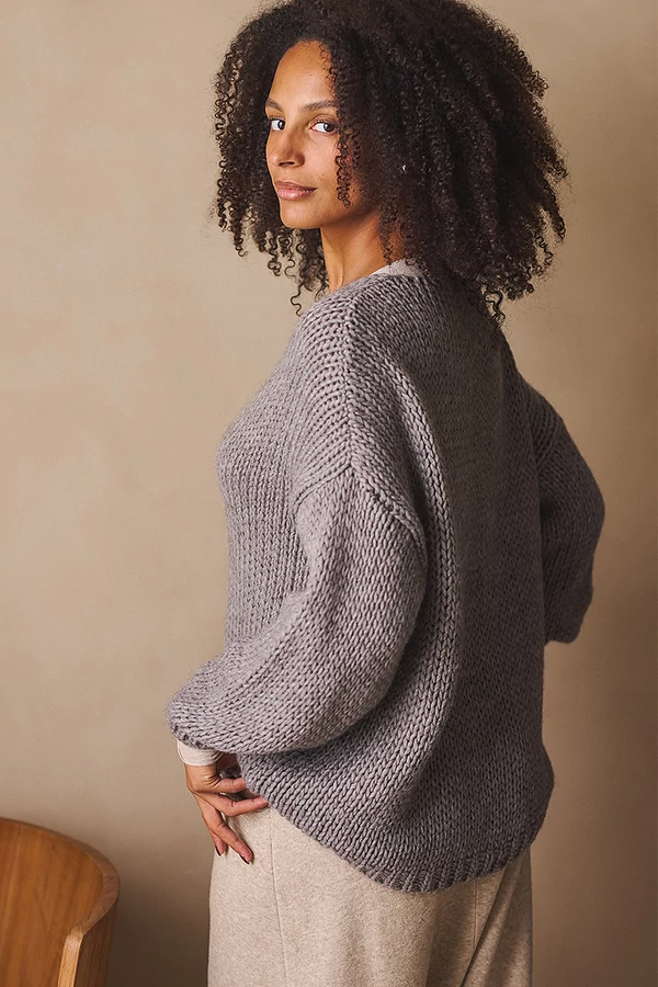 Színes kötött pulóver Színes kötött pulóver