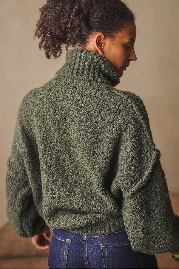 Buklé garbós pulóver