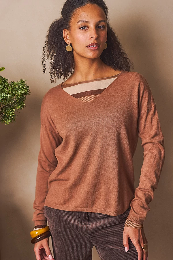 V-nyakú kötött felső