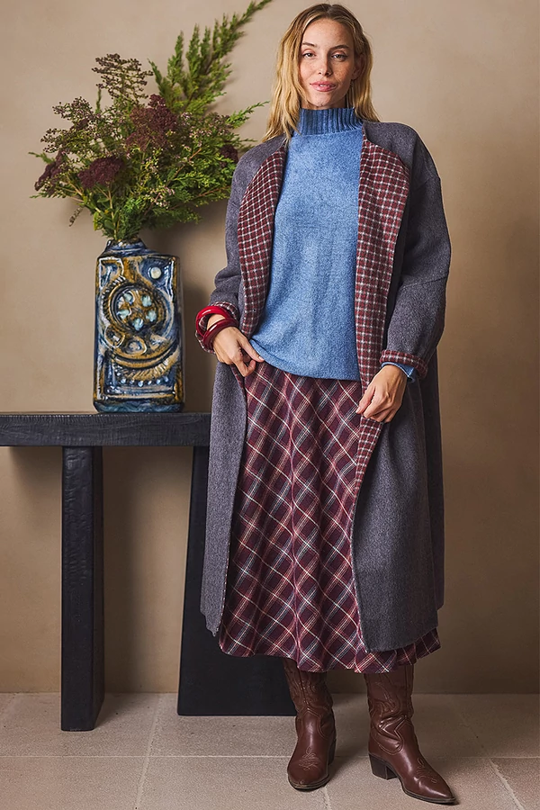 Gyapjúkabát sállal