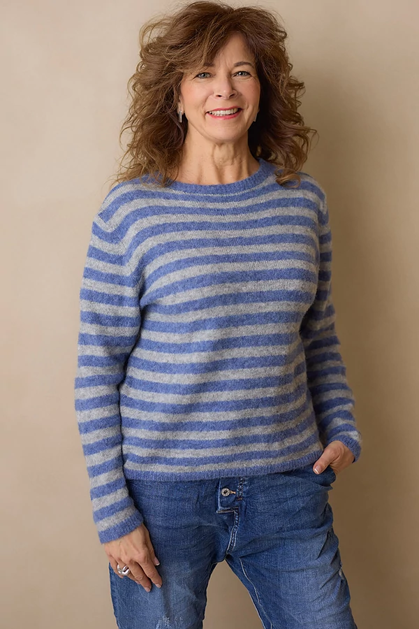Csíkos pulóver gyapjúval
