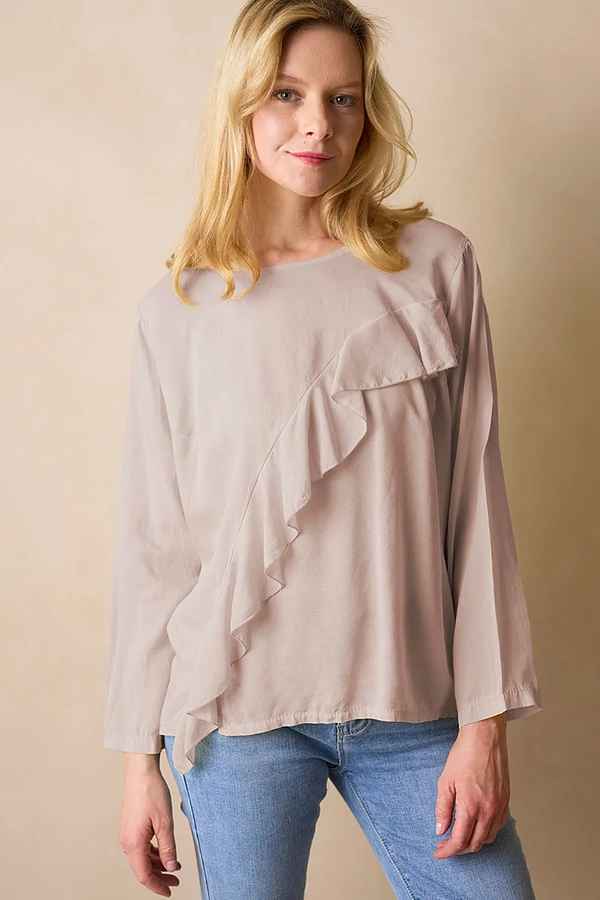 Blúz fodorral díszítve