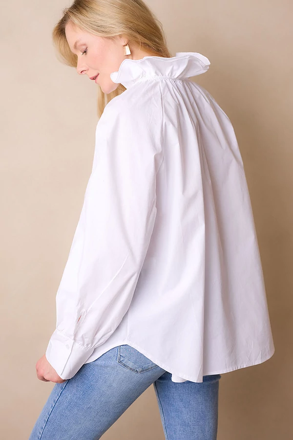 Fülbevaló négyzettel