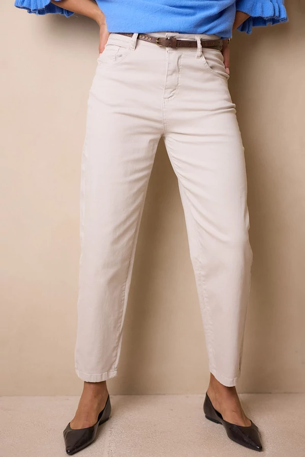 Nadrág szegecselt övvel