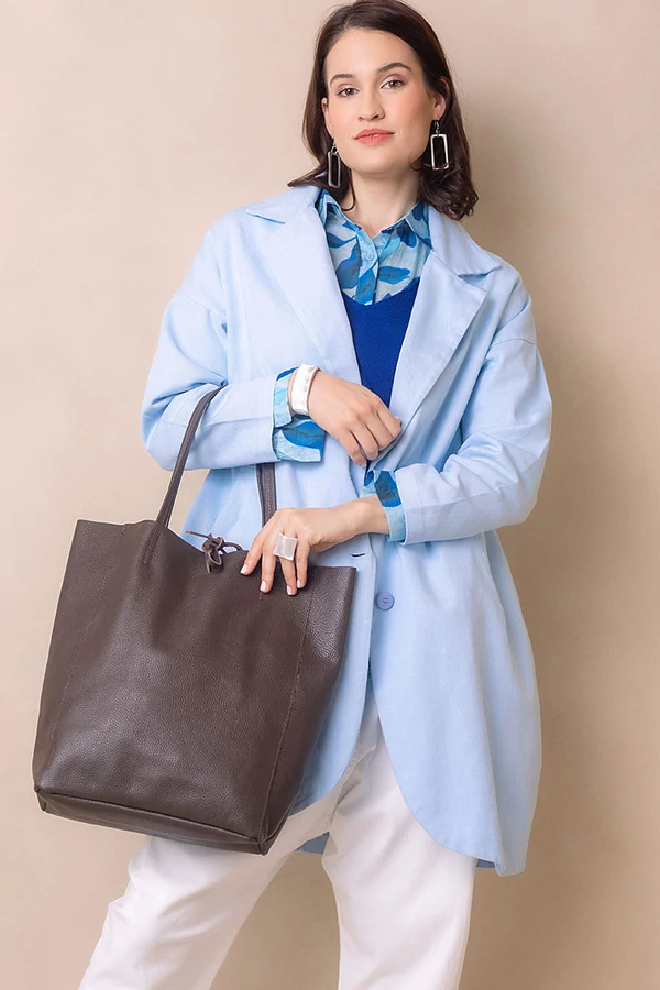 Bőr táska kötővel