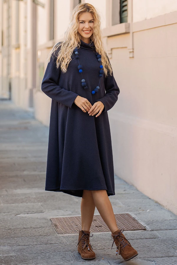 Oversize ruha garbós nyakkal
